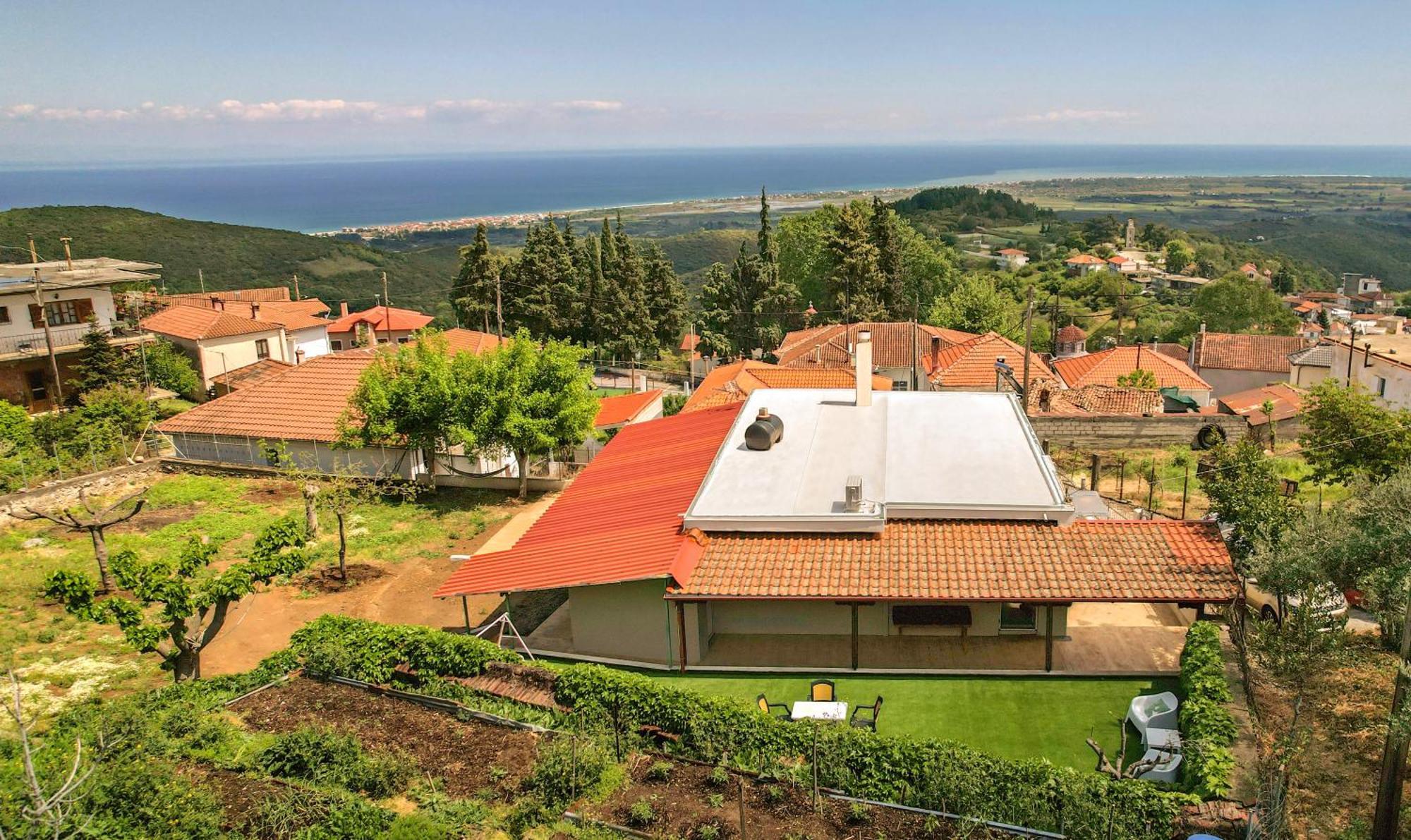Olympus Beach Aigani Family House Exterior foto